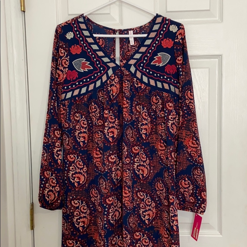 Dress - Picture 3 of 4